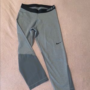 Nike Pro Cropped Leggings